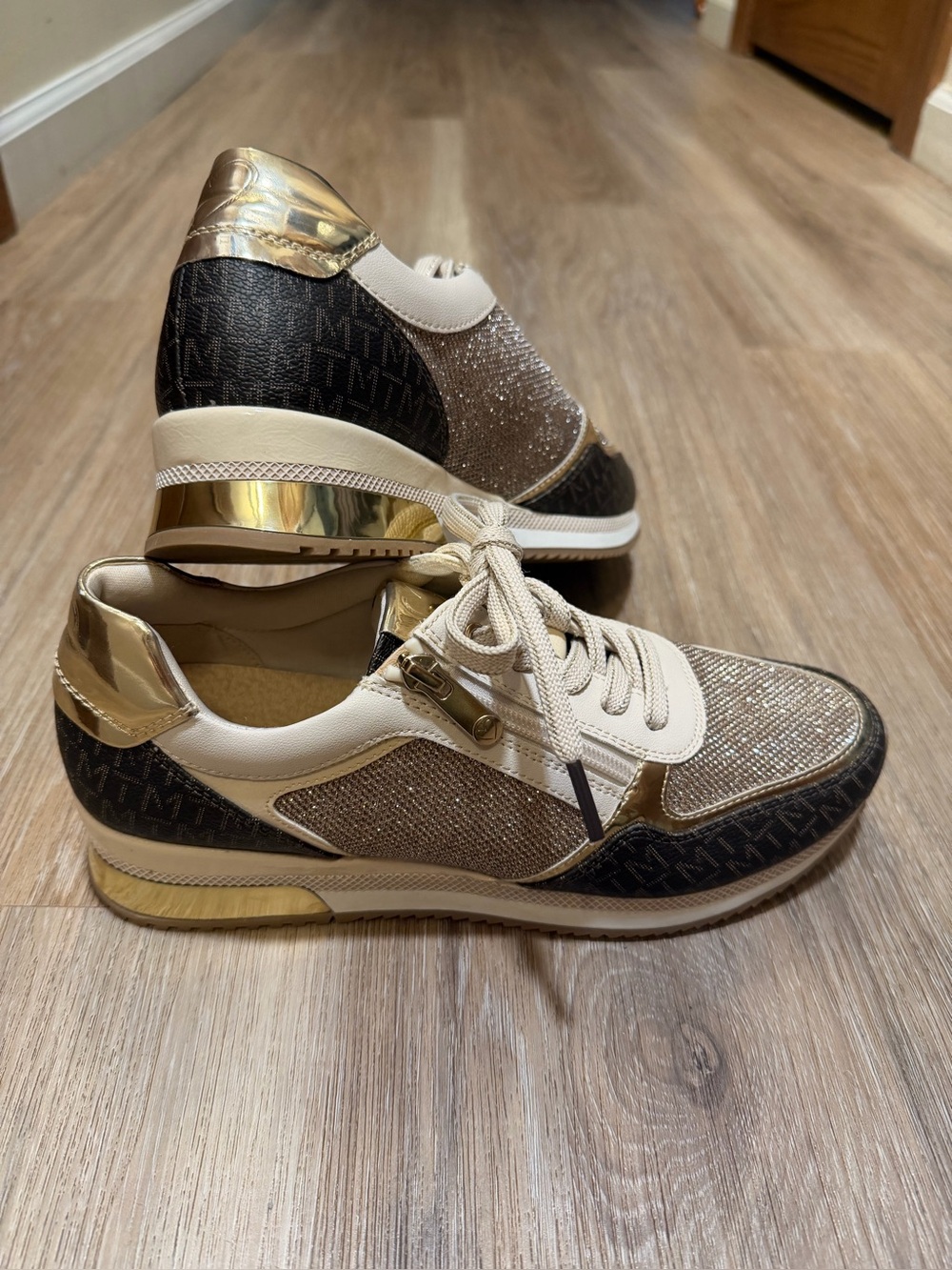Marco Tozzi Gold Glitter Platform Sneakers EU 40 US 9.5 New